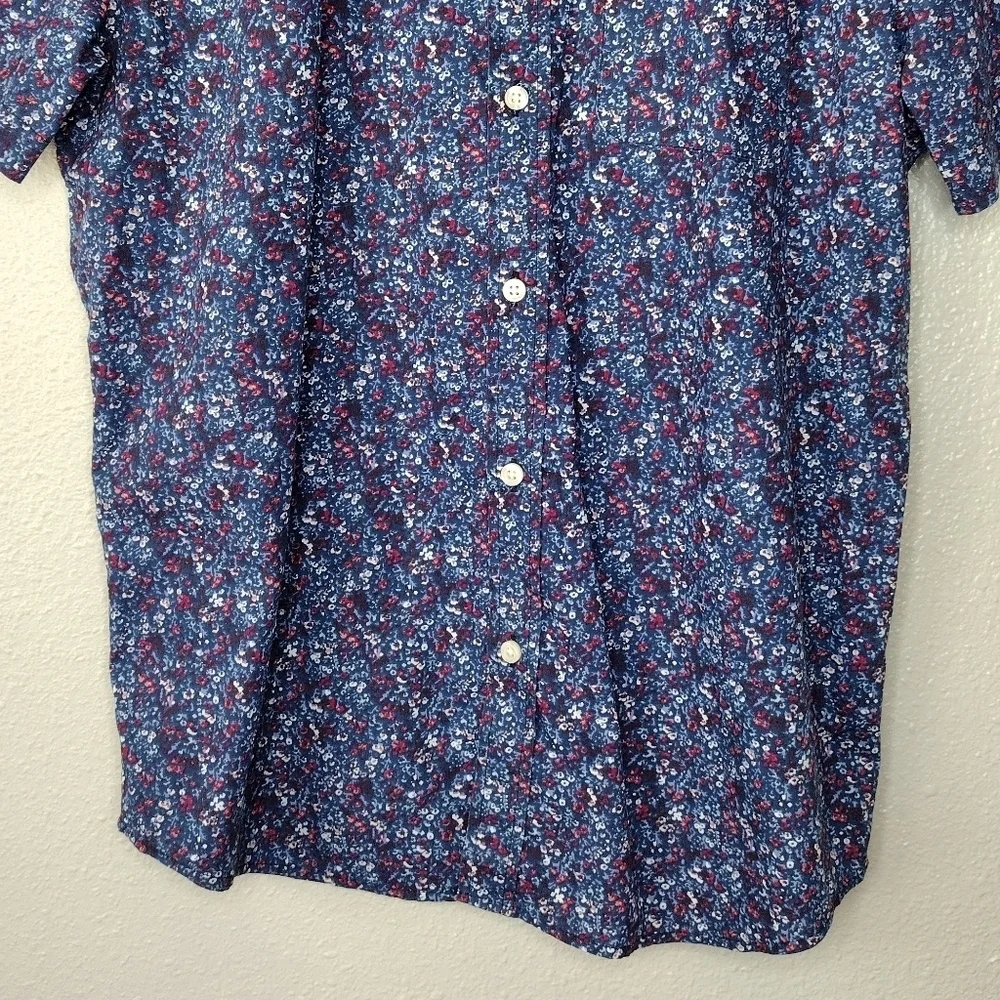 Banana Republic Slim Fit Short Sleeve Casual Button Down Shirt